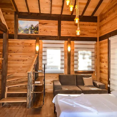 Baharoglu Life House Faralya Gerendaház