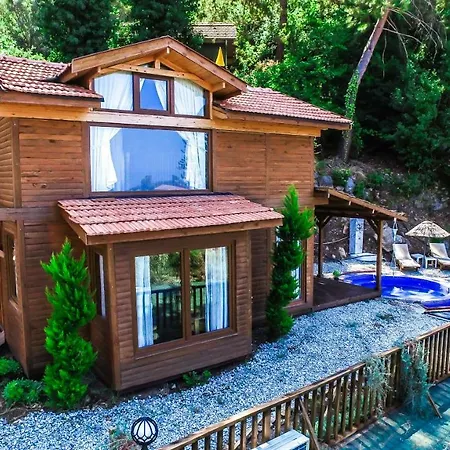 Baharoglu Life House Faralya Деревянный коттедж